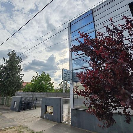 Aqua Apartman Satu Mare Exterior foto