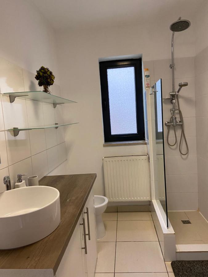 Aqua Apartman Satu Mare Exterior foto